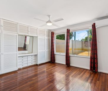 10 Devon Way - Photo 5