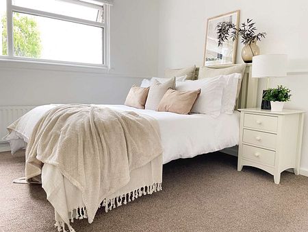 Welbeck Room 6 - Photo 4