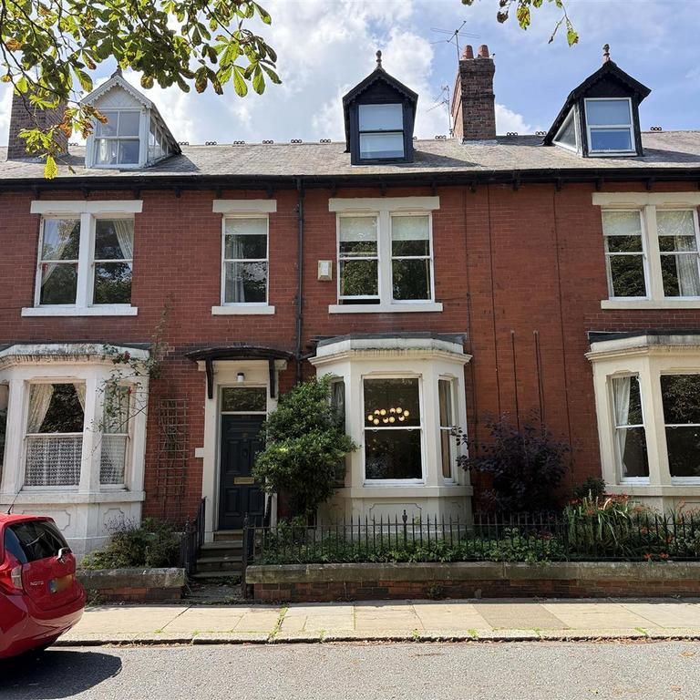 4 bedroom terraced house to rent - Photo 1