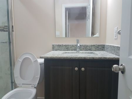 For Lease - 1720 Finkle Drive, Oshawa, Ontario - Photo 2