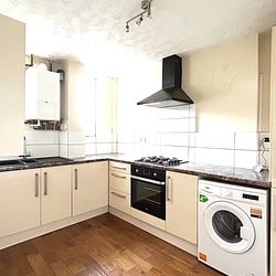 Oaklands Court, Vicarage Street, Broadstairs, CT10 2SG, Kent - Photo 2