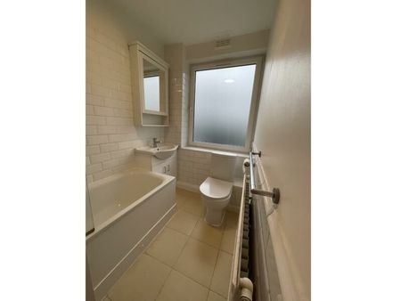 2 Bedroom Flat To Let - Photo 5