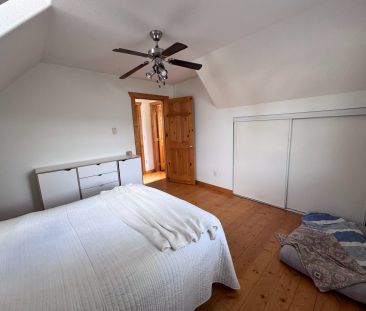 Carriage House, 2 bed, 1 bath: Knox Mountain- Dec.1st - Photo 4