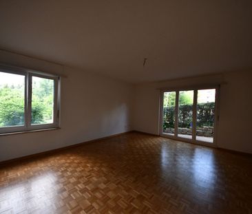 Ruhige Wohnung mit Sitzplatz sucht Dich! - Foto 1