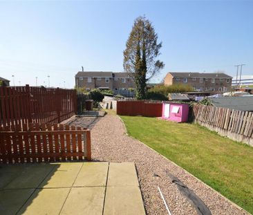 2 bedroom end of terrace house to rent - Photo 1