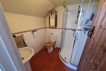 1 bedroom barn conversion to rent - Photo 4