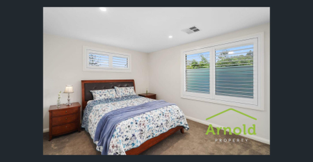 FURNISHED (OPTIONAL) two level, modern & tidy townhouse in Merewether - Photo 2