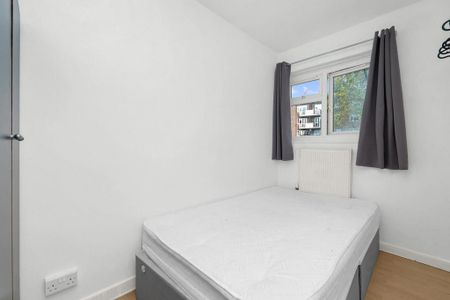 3 bedroom flat to rent - Photo 4