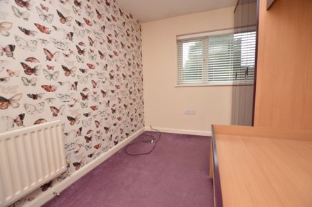 2 Bedroom Town House - Photo 2