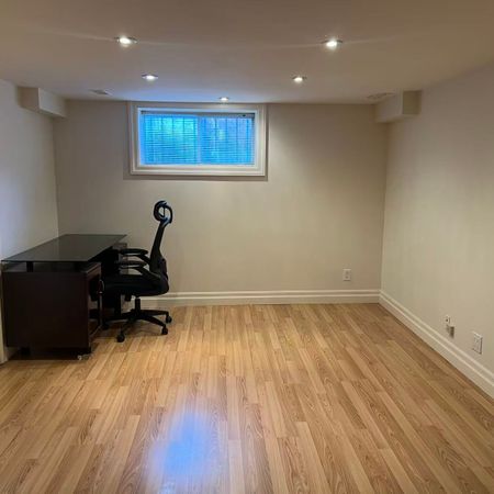 For Lease - 136 Chatsworth Drive, Toronto, Ontario - Photo 4