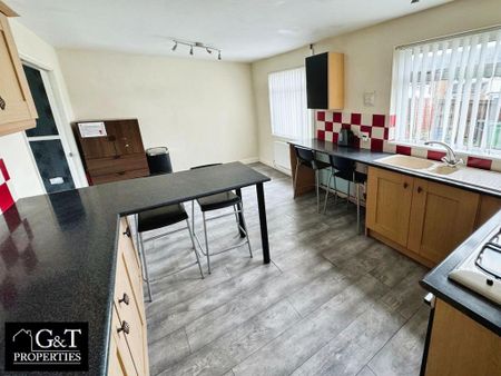 3 bedroom terraced house to rent - Photo 2