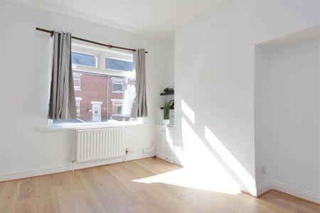 142 Greenville Road, Off Grand Parade, Belfast, BT5 5JY - Photo 5