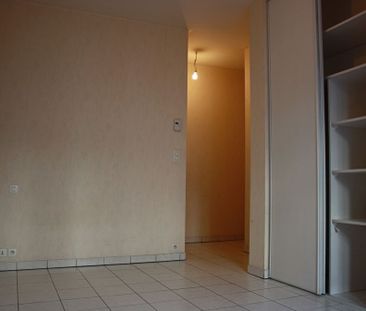 Location Appartement 1 pièce 23m² - Photo 2