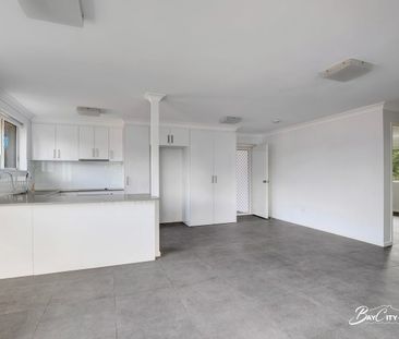 Secure Bayside LIving - Photo 1