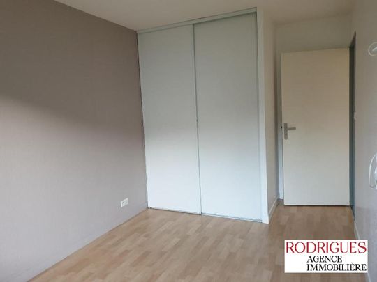 Location Maison 4 pièces 76m² DISSAY 86130 - Photo 1