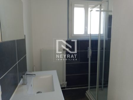 Location Appartement 2 pièces 40m² PARAY LE MONIAL 71600 - Photo 4