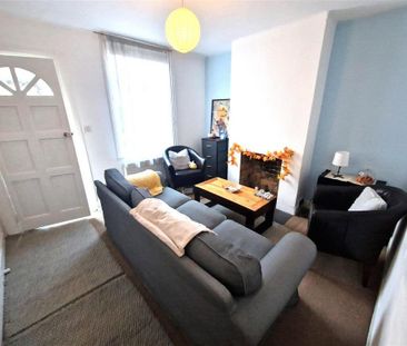 4 bedroom terraced house to rent - Photo 1