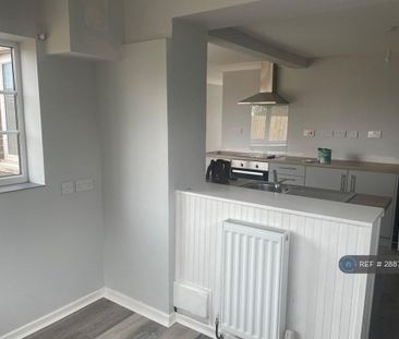 3 bedroom terraced house to rent - Photo 4