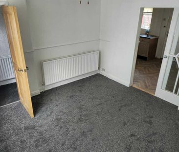 Hall Lane,LS12 - Photo 1