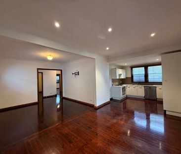 13 John St, Tempe NSW 2044 - House For Rent | Domain - Photo 3