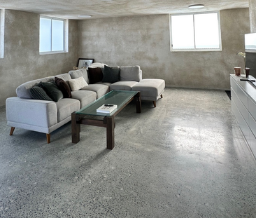 Unit 2, 120 Juliette Street, Greenslopes, QLD - Photo 3