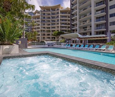 Freshly Updated 2-Bedroom, 2-Bathroom Apartment with Beautiful Pool... - Photo 4