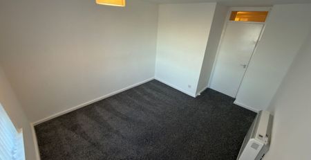 Shakespeare Towers, Burmantofts, Leeds, LS9 7UG - Photo 4