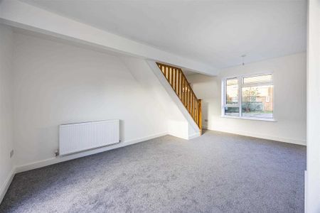 Manor Road, Keyworth, Nottingham - Photo 2