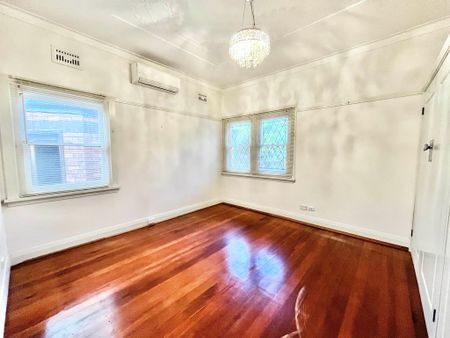 16 Jenner Parade, Hamilton South - Photo 5