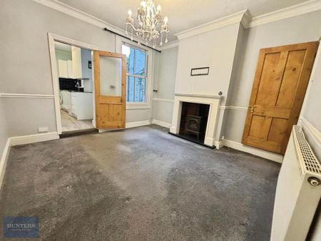 2 bedroom terraced house to rent - Photo 2