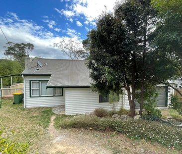 54 York Road, Mount Evelyn - Photo 2