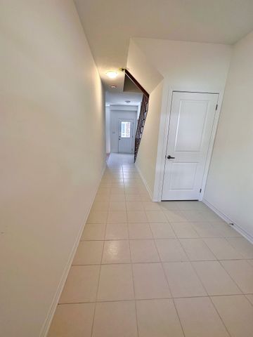 For Lease - 74 Chicago Lane, Markham, Ontario - Photo 5