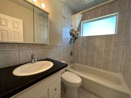 For Lease - 254 Anzac Road Unit# Main, Richmond Hill, Ontario - Photo 5