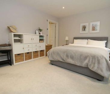 Fairmile Lane, Cobham, KT11 - Photo 3