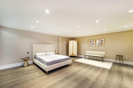 4 bedroom terraced house to rent - Photo 3