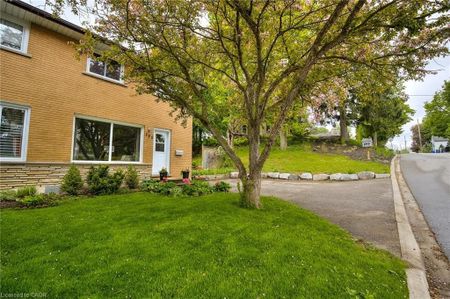 For Lease - 196 Walker Street, Cambridge, Ontario - Photo 5