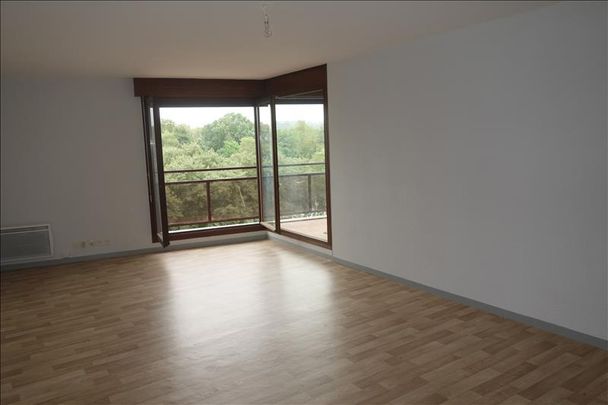 3 pièces - 72 m² - 3ème étage - Colocation non autorisée - Photo 1