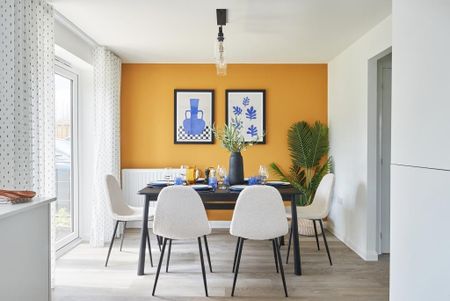 3 bedroom semi-detached house to rent - Photo 2