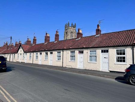 Church Rest Houses, Westgate, Driffield, YO25 - Photo 3