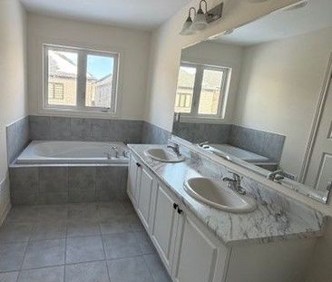 For Lease - 20 Bushwood Trail, Brampton, Ontario - Photo 4