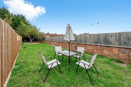 3 bedroom house to rent - Photo 3