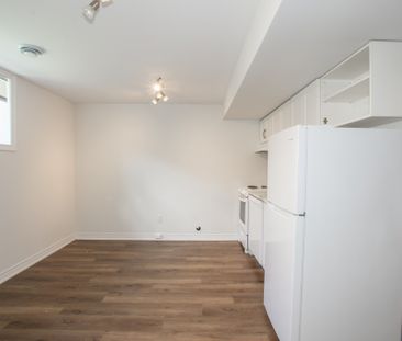 All Inclusive 1 Bedroom Lower Unit in Welland!! - Photo 3