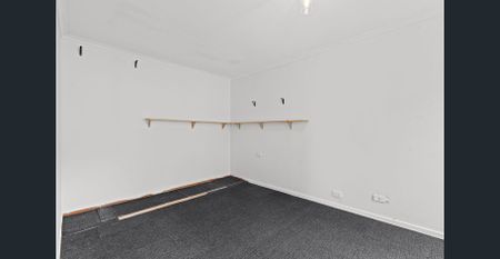 Modern 1-Bedroom Unit in an Ultra-Convenient Location - Photo 2