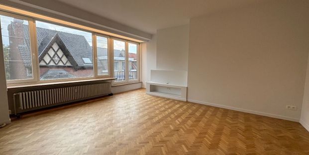 Appartement te huur in Sint-Amandsberg voor € 1.100 met 2 slaapkamers - Foto 1