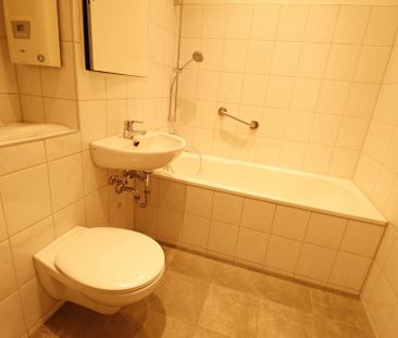 Helle 3-Raumwohnung mit Wanne und Balkon - Photo 4