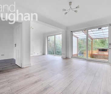 3 bedroom detached bungalow to rent - Photo 1