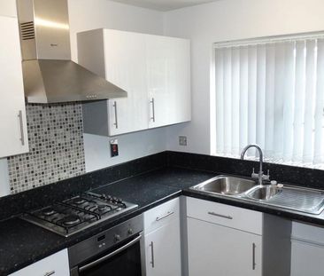 3 bedroom terraced house to rent - Photo 6