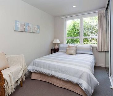 2-Bedroom Unit in Remuera – Excellent School Zones - Photo 2