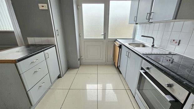 6 Davys Street, - Photo 1