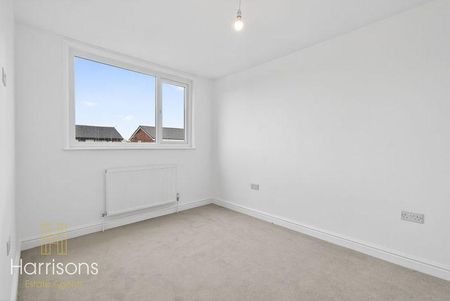 3 bedroom semi-detached house to rent - Photo 4